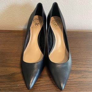 Black leather Vince Camuto heels size 10M with 3 inch heel